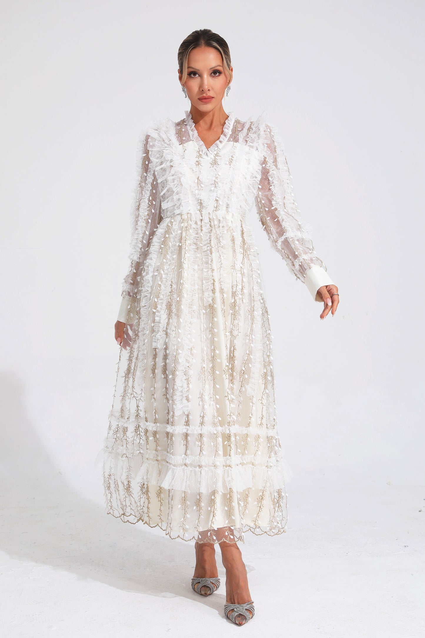 Classic Vintage & Enduringly Stylish Dress