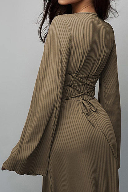 Polished Dress with an Effortless Classic Look