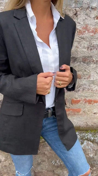 Elegantly Styled Jacket for Everyday Wear