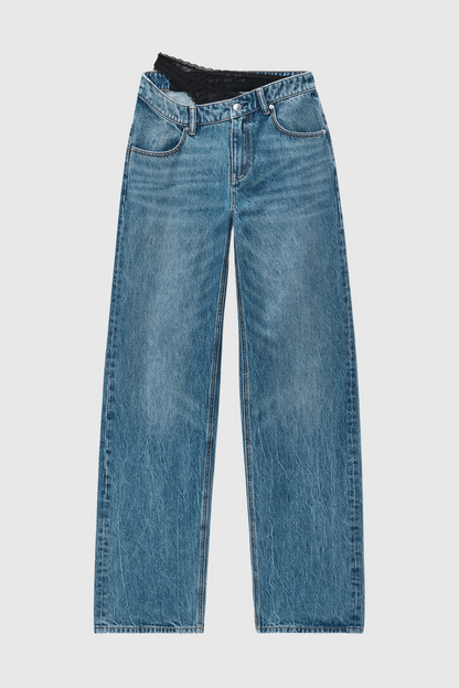 Sophisticated Garment with a Clean Classic Look