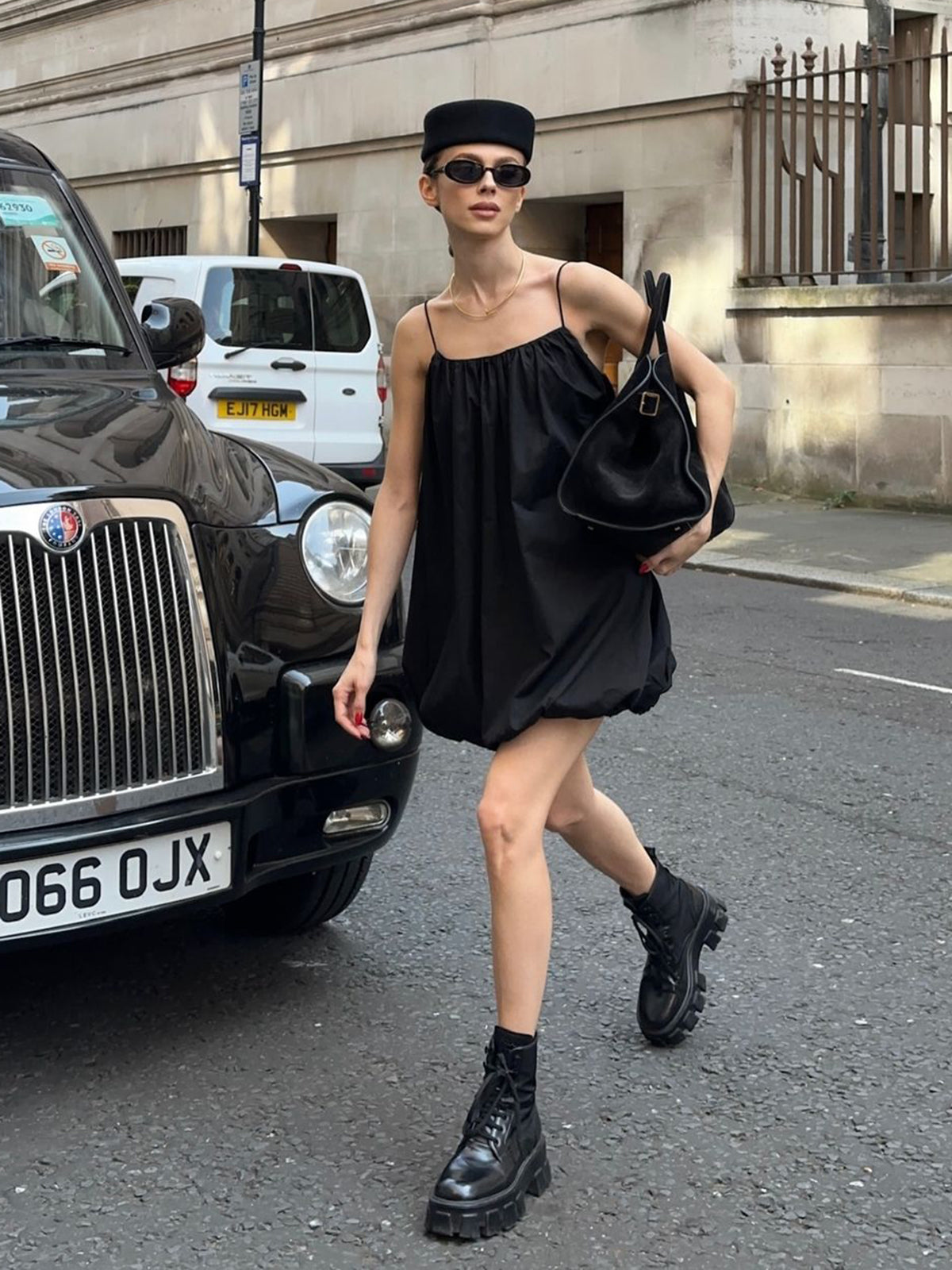 Beautifully Crafted Dress in a Classic Style