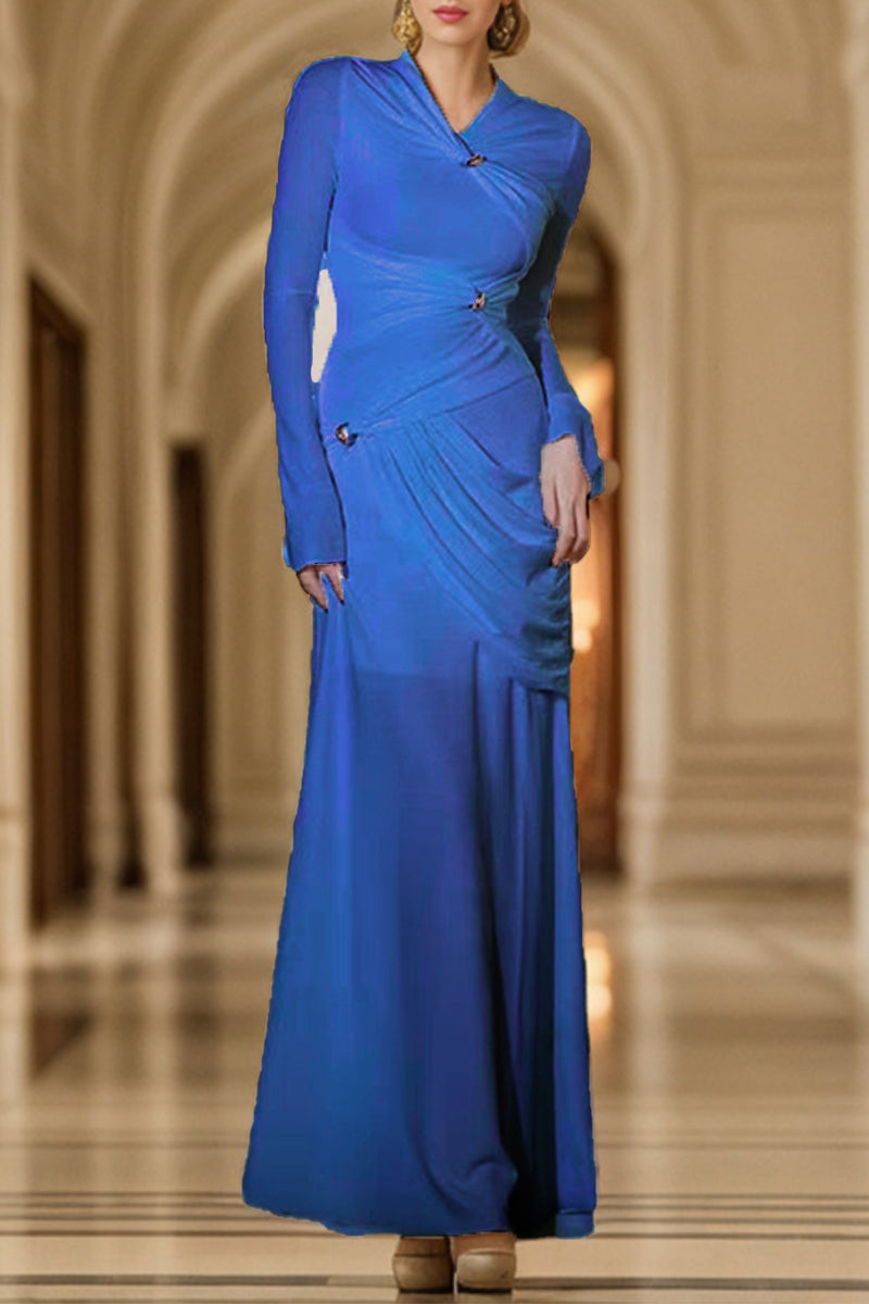 Well Tailored Dress with a Graceful Silhouette