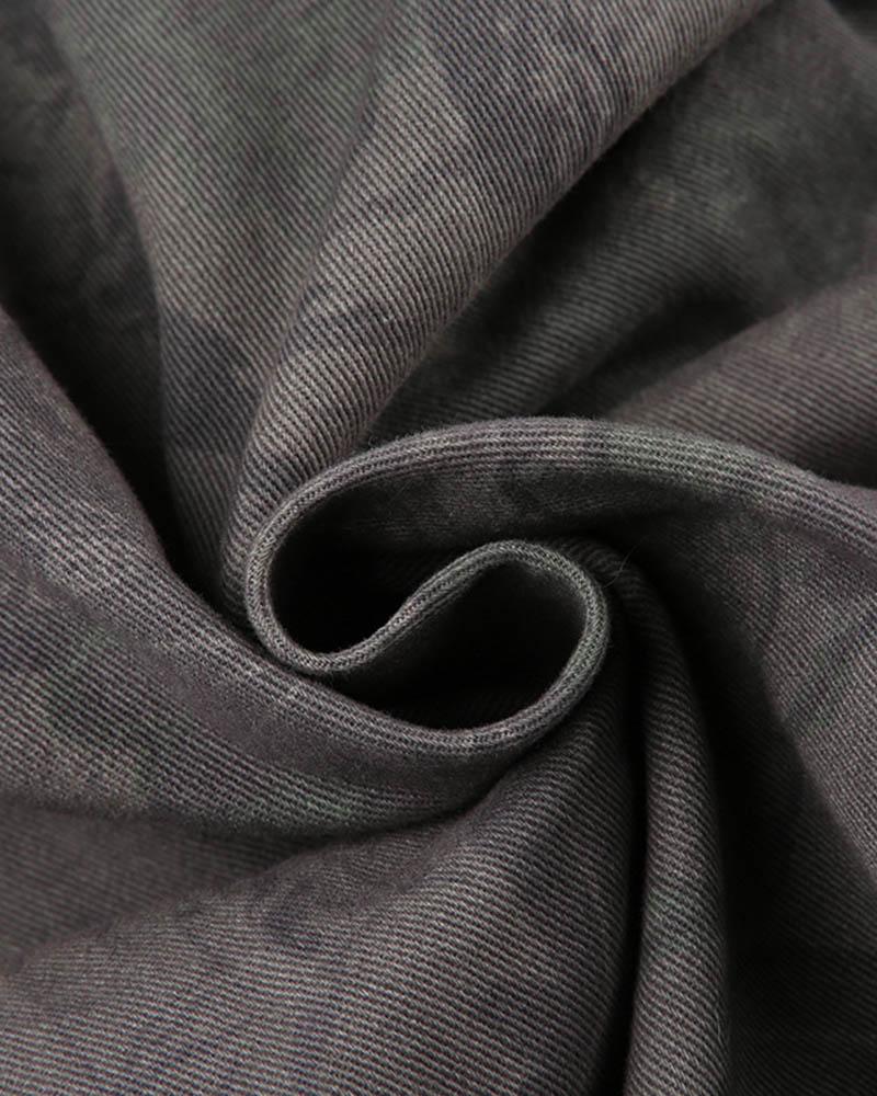 Effortlessly Elegant Pants with a Timeless Design
