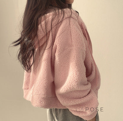 Well Tailored Garment with a Graceful Silhouette