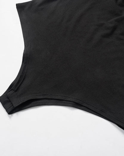 Sophisticated Garment with a Clean Classic Look