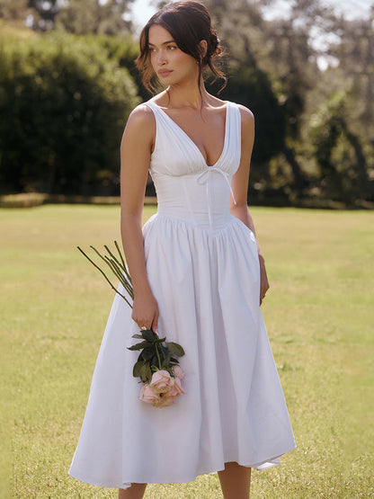 Polished Dress with an Effortless Classic Look