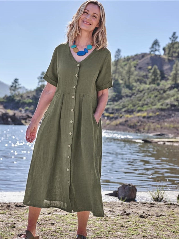Classic Vintage Dress with a Flattering Fit
