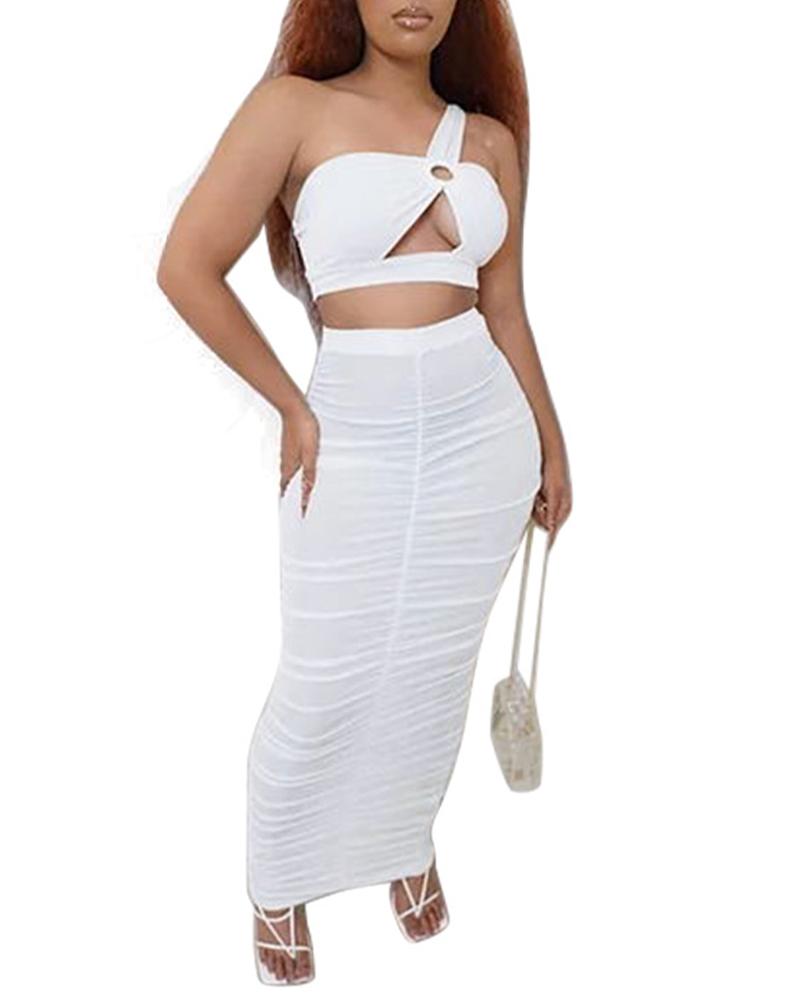 Polished Garment with an Effortless Classic Look