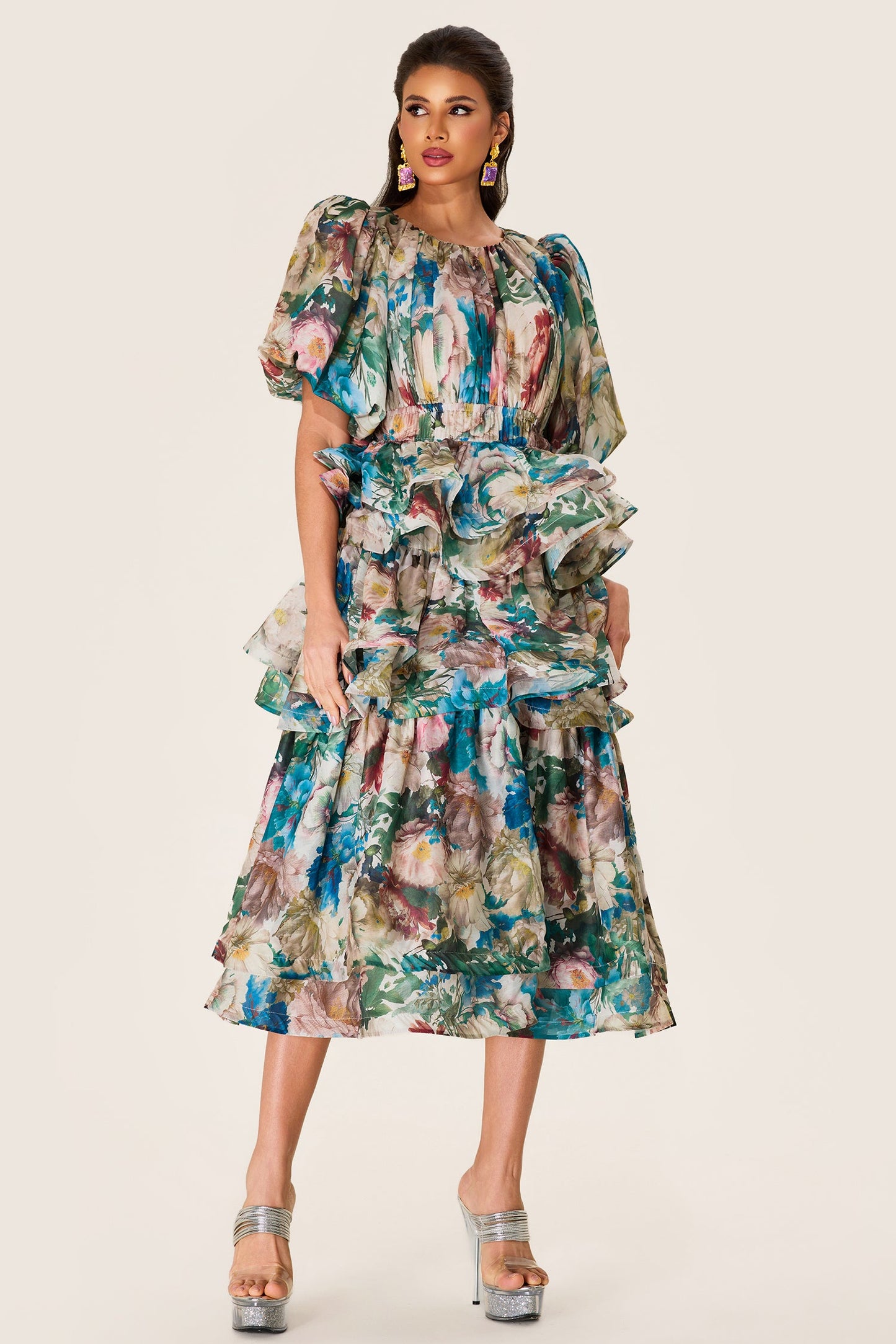 Gracefully Styled Dress for Any Occasion