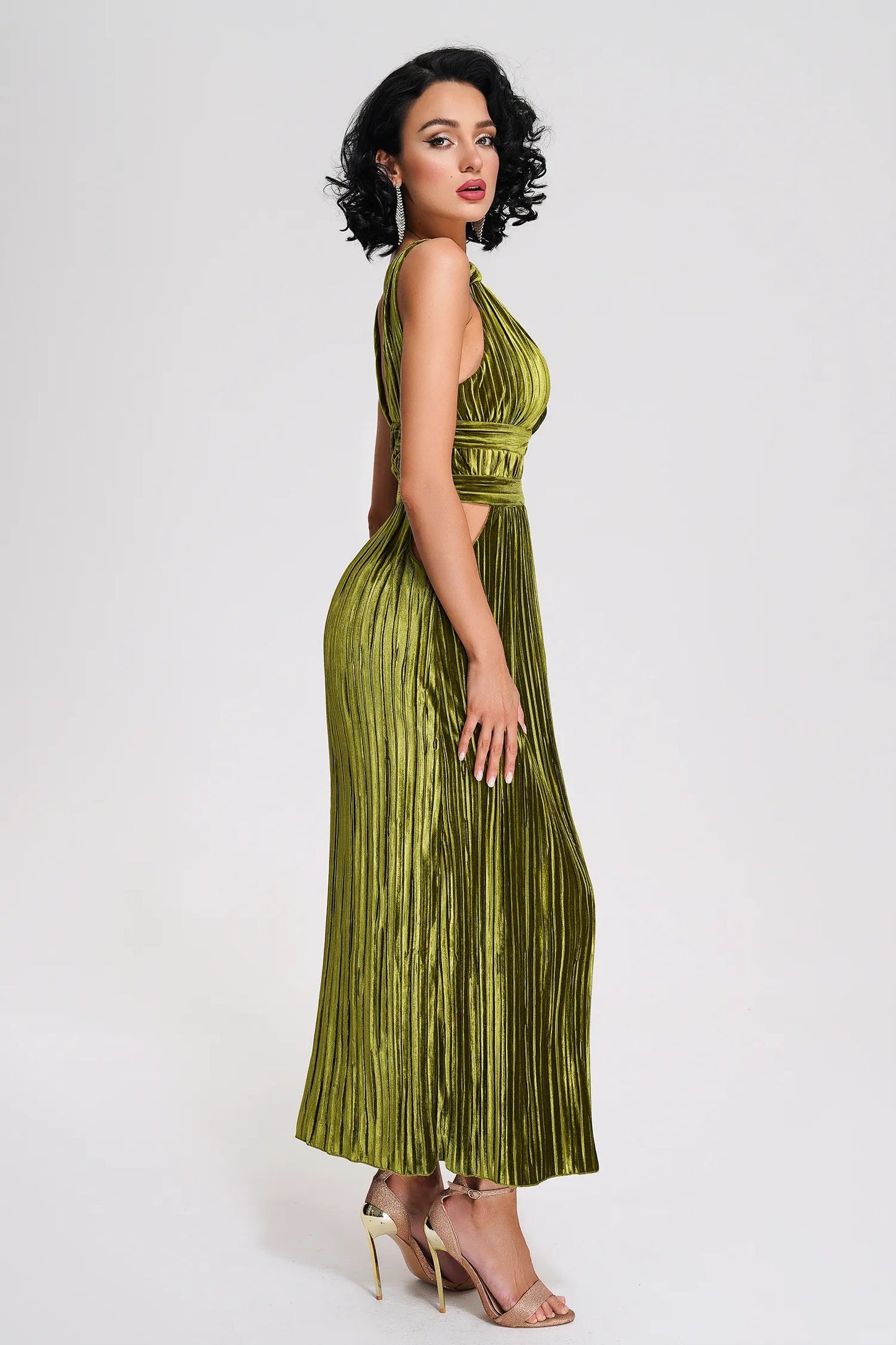 Polished Dress with an Effortless Classic Look