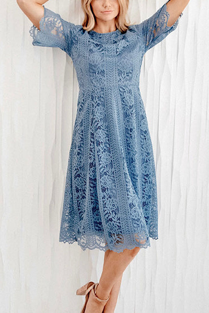 Classic Vintage Dress with a Flattering Fit