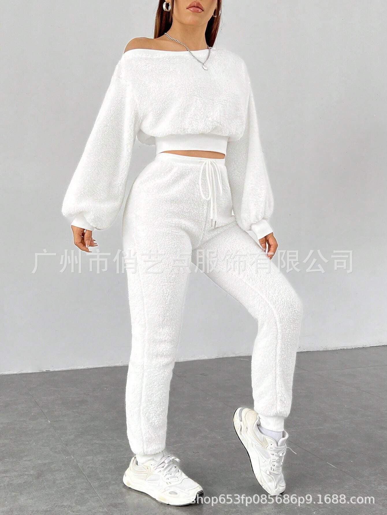 Beautifully Finished Garment in a Timeless Design
