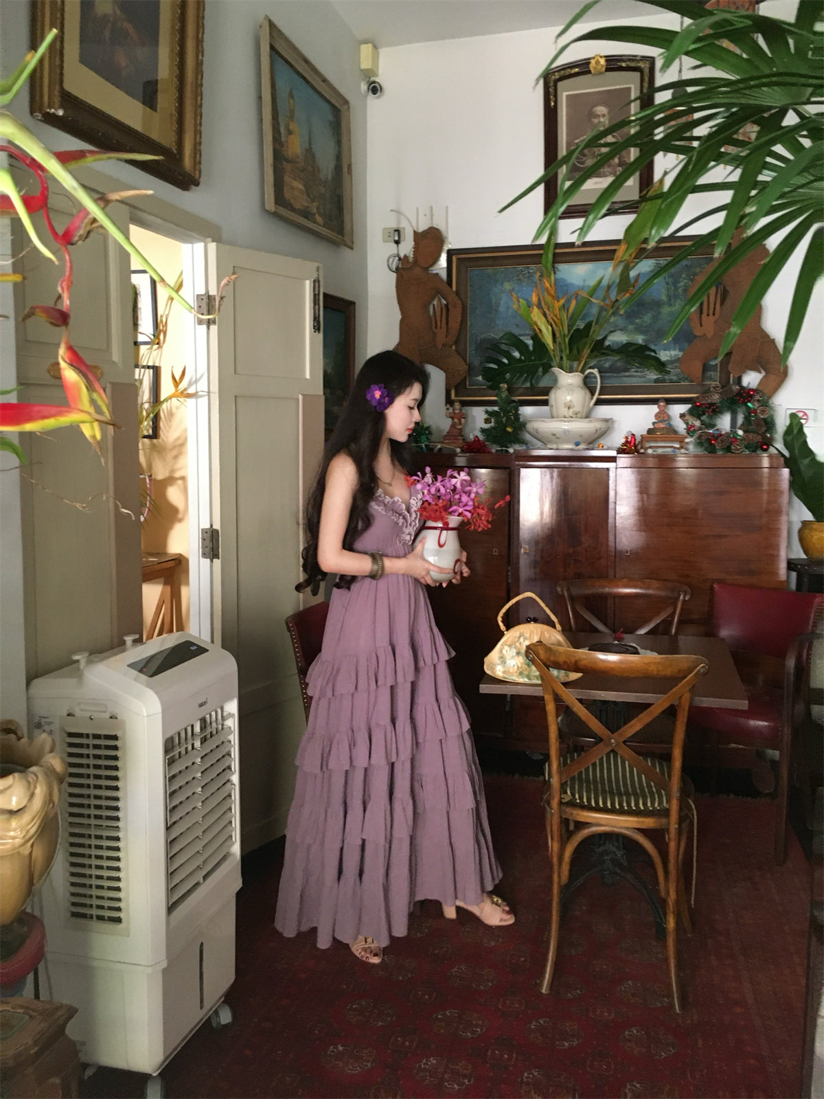 Classic Vintage Dress with a Flattering Fit