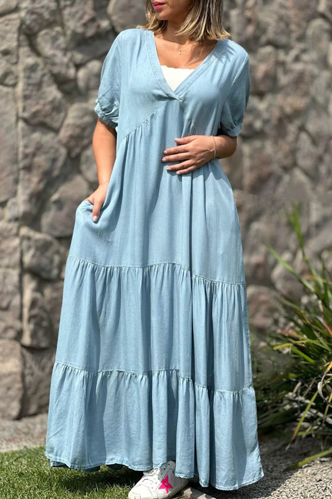 Classic Vintage Dress with a Flattering Fit