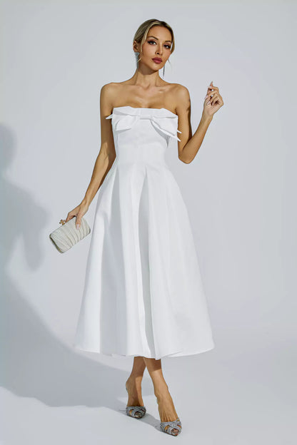 Sophisticated Dress with a Clean Classic Look