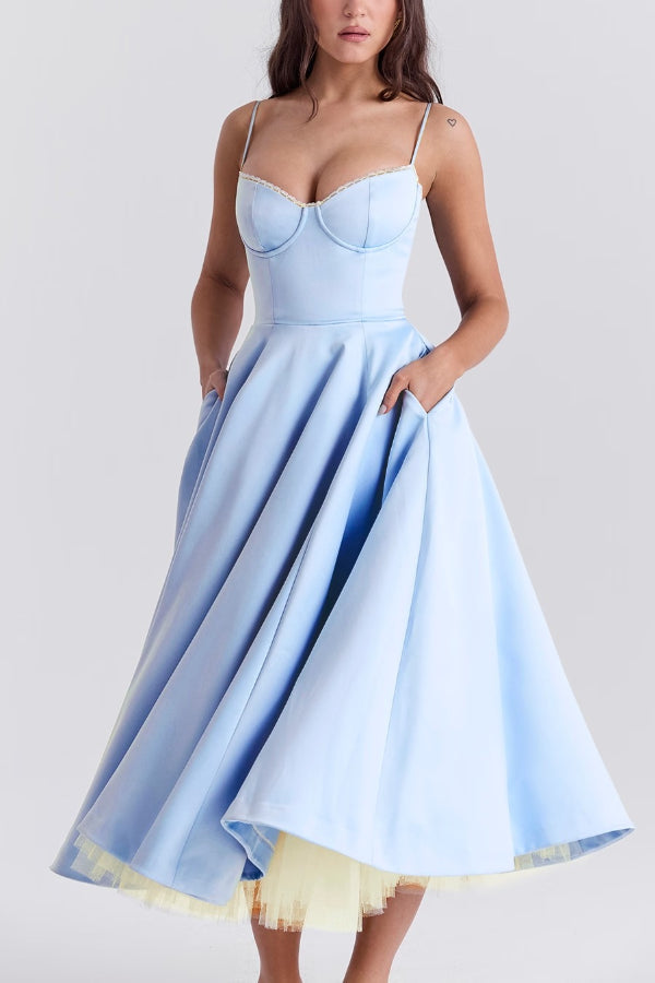 Gracefully Styled Dress for Any Occasion