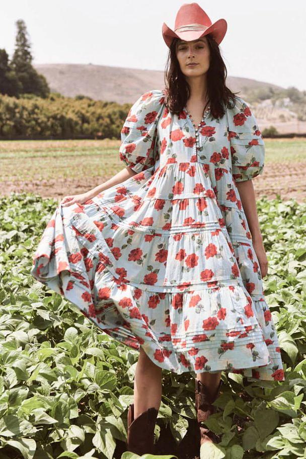 Classic Vintage Dress with a Flattering Fit