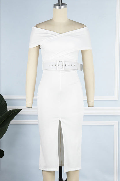 Classic Vintage Dress with a Flattering Fit