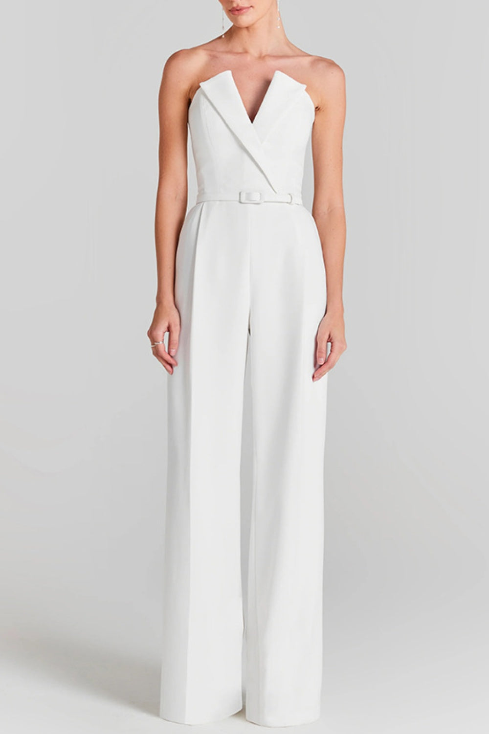 Effortlessly Elegant Garment with a Timeless Design