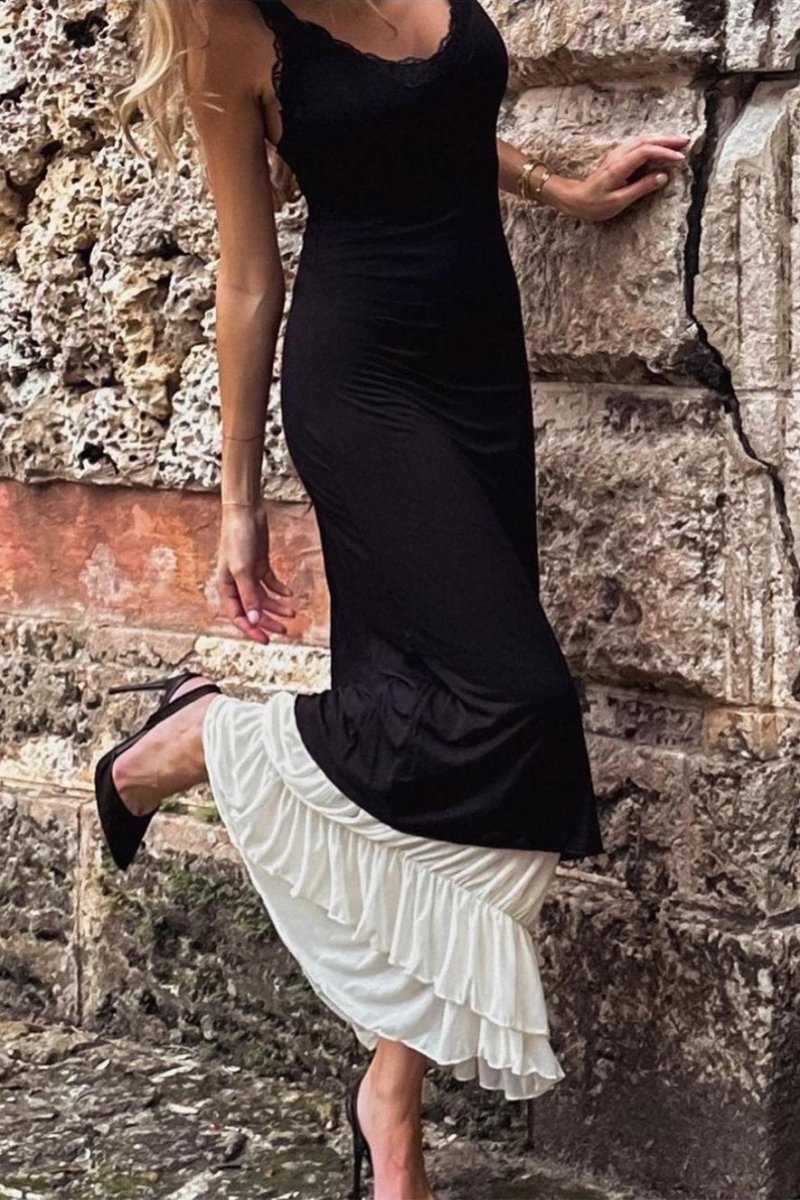 Well Tailored Dress with a Graceful Silhouette