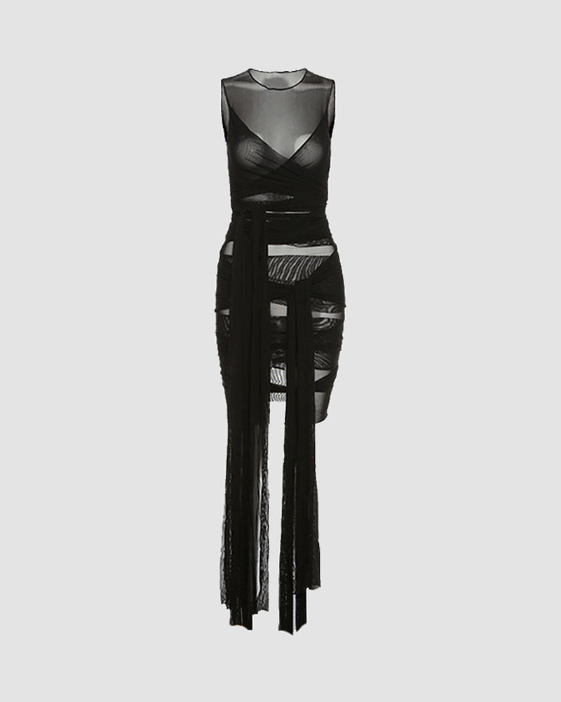 A Vintage Style Dress with Delicate Timeless Details
