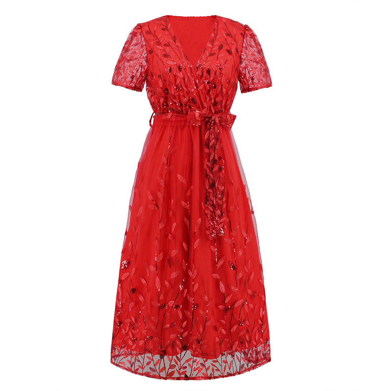 Classic Vintage Dress with a Flattering Fit