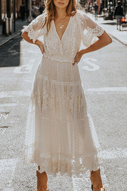 Classic Vintage Dress with a Flattering Fit