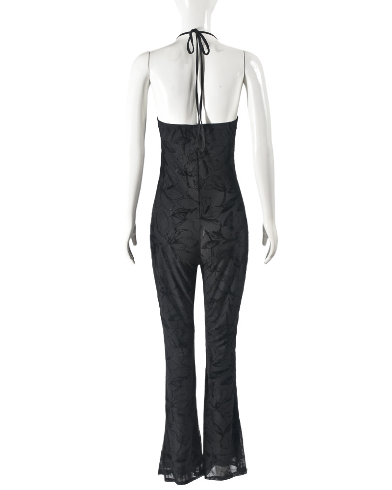 Well Tailored Garment with a Graceful Silhouette
