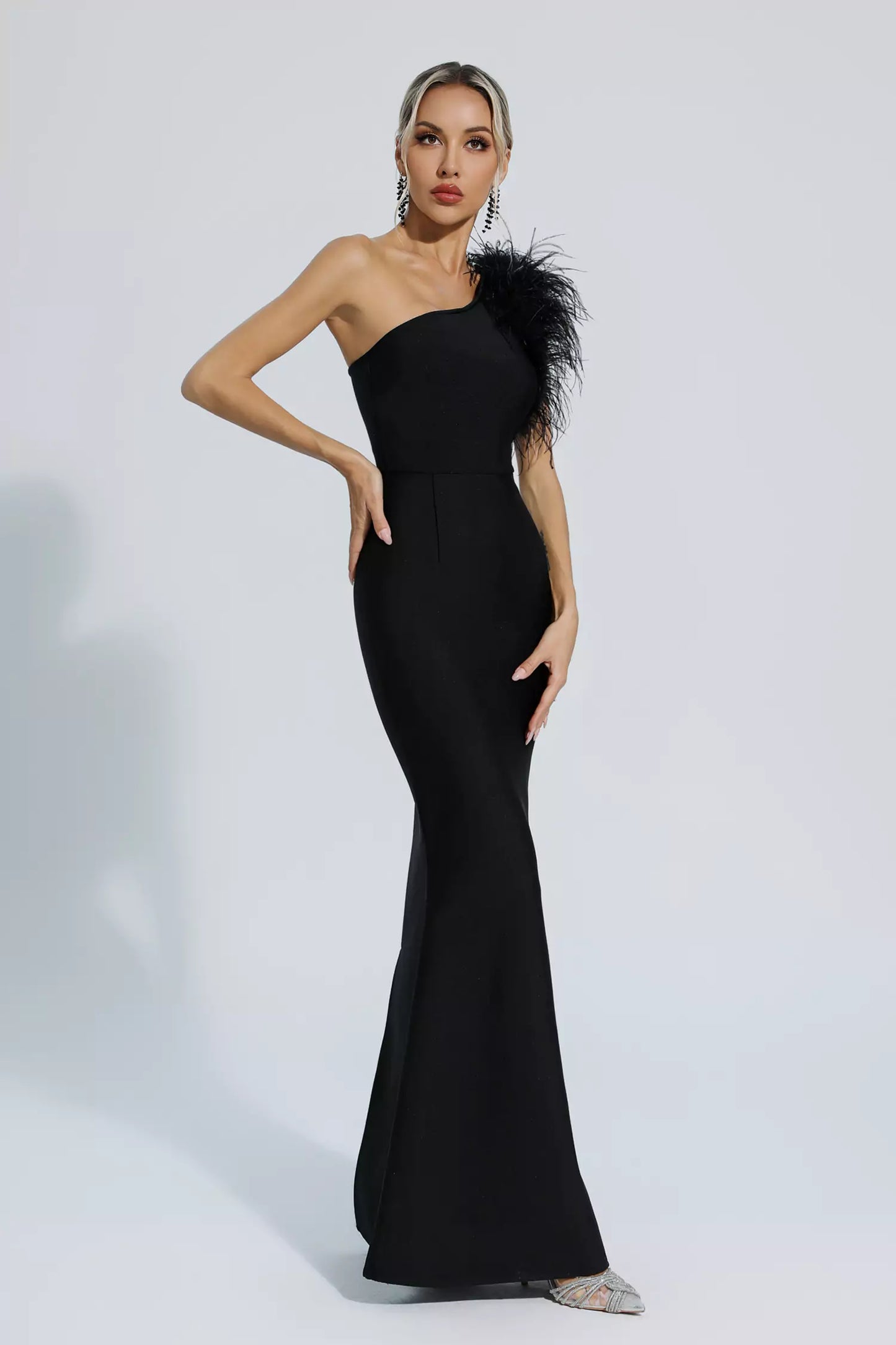 Gracefully Styled Dress for Any Occasion