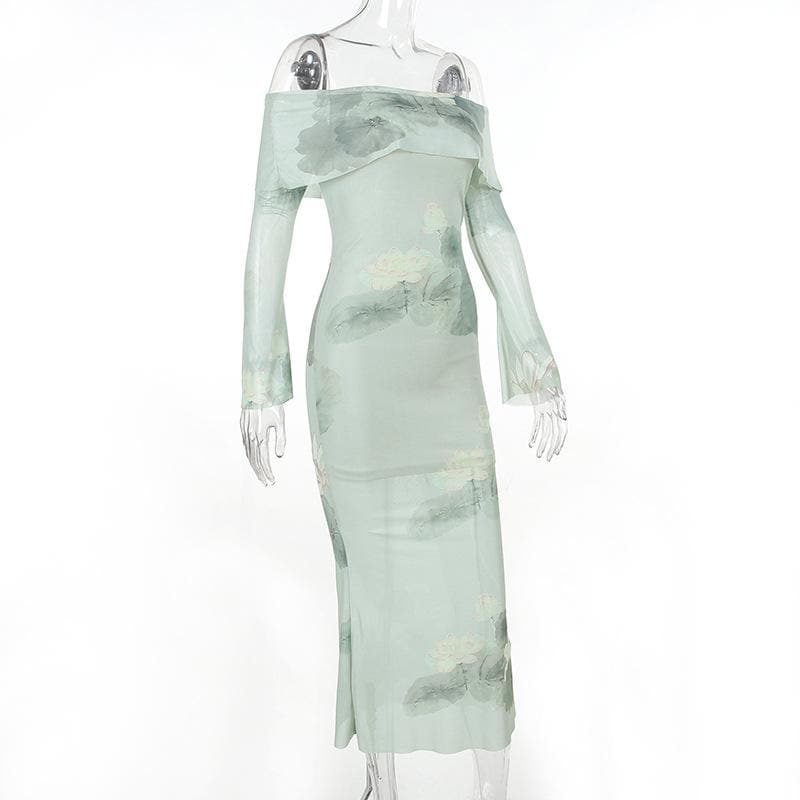 Gracefully Styled Dress for Any Occasion