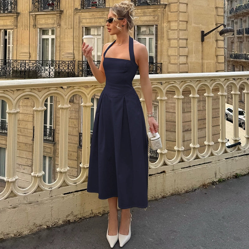 Classic Vintage & Enduringly Stylish Dress