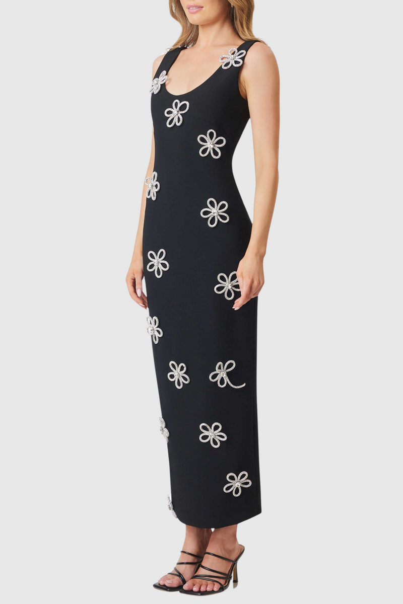 Classic Vintage Dress with a Flattering Fit