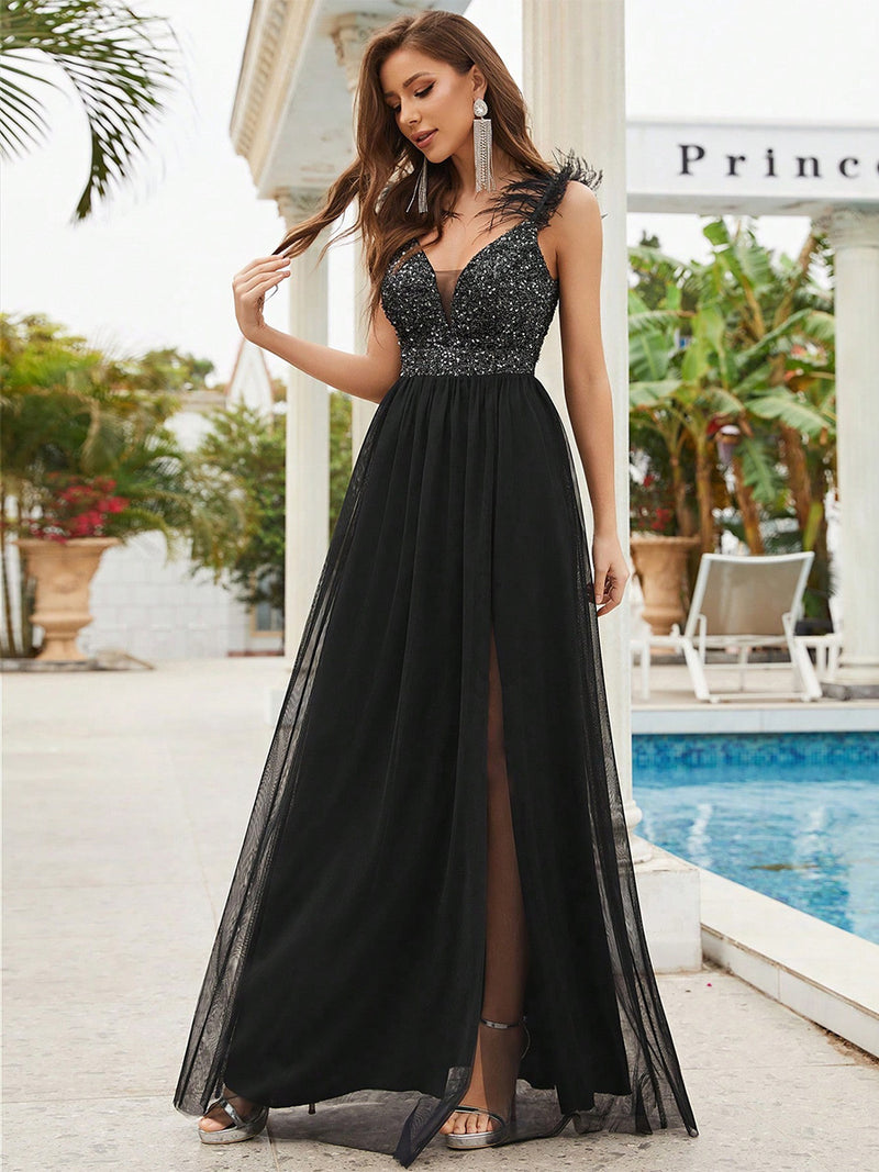 Gracefully Styled Dress for Any Occasion