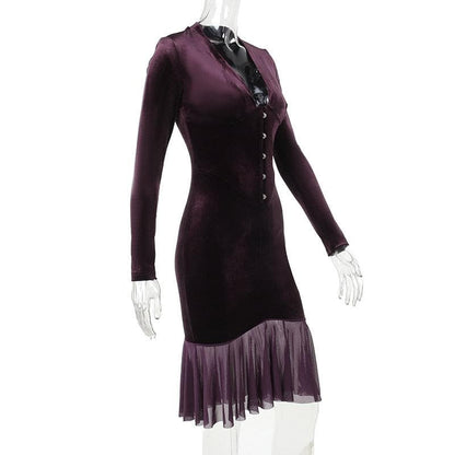 Classic Vintage Dress with a Flattering Fit