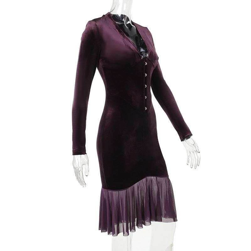 Classic Vintage Dress with a Flattering Fit