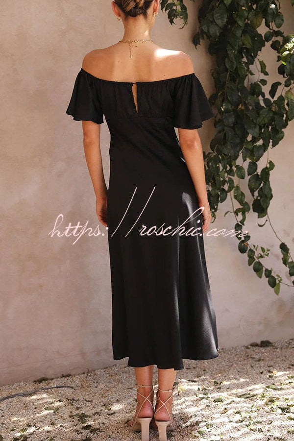 Sophisticated Dress with a Clean Classic Look