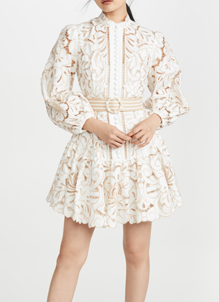 Effortlessly Elegant Dress with a Timeless Design