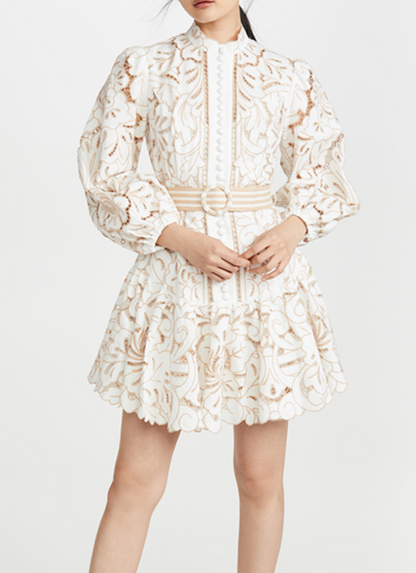 Effortlessly Elegant Dress with a Timeless Design