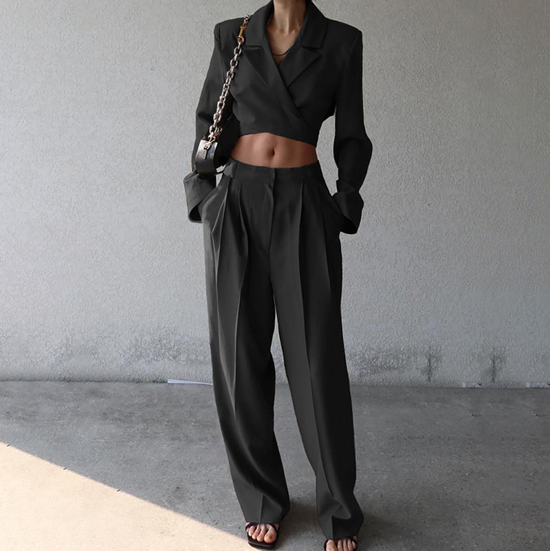Polished Pants with an Effortless Classic Look