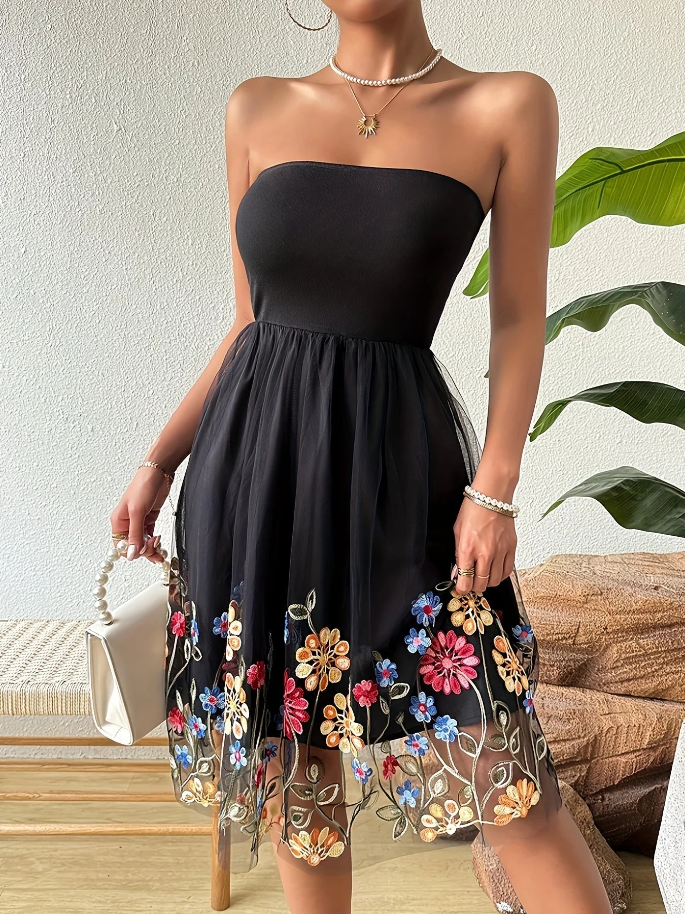 Gracefully Styled Dress for Any Occasion