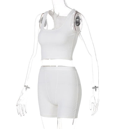 Well Tailored Garment with a Graceful Silhouette