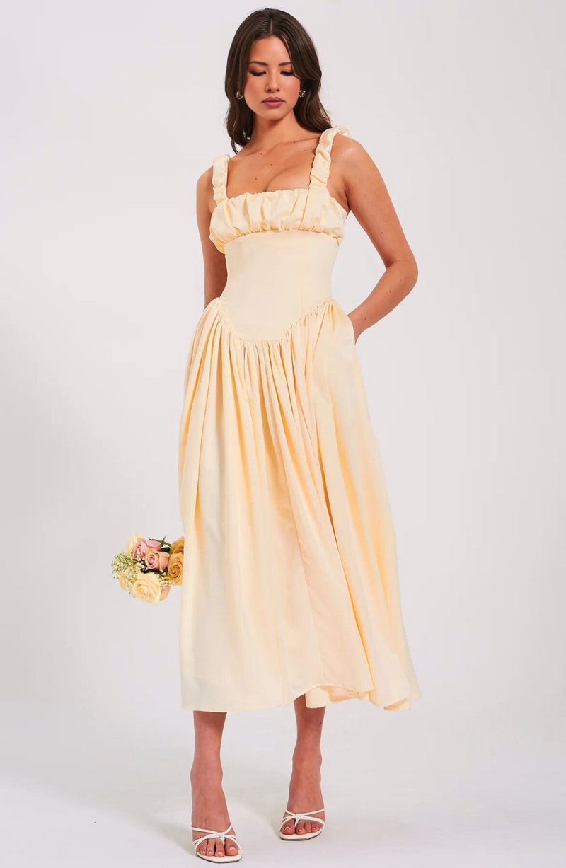 Classic Vintage Dress with a Flattering Fit