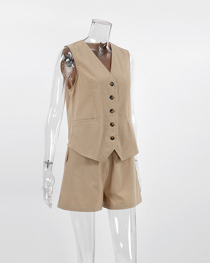 Well Tailored Garment with a Graceful Silhouette