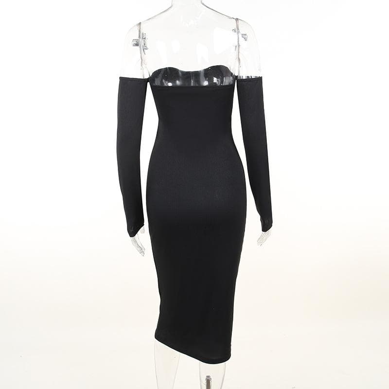 Well Tailored Dress with a Graceful Silhouette