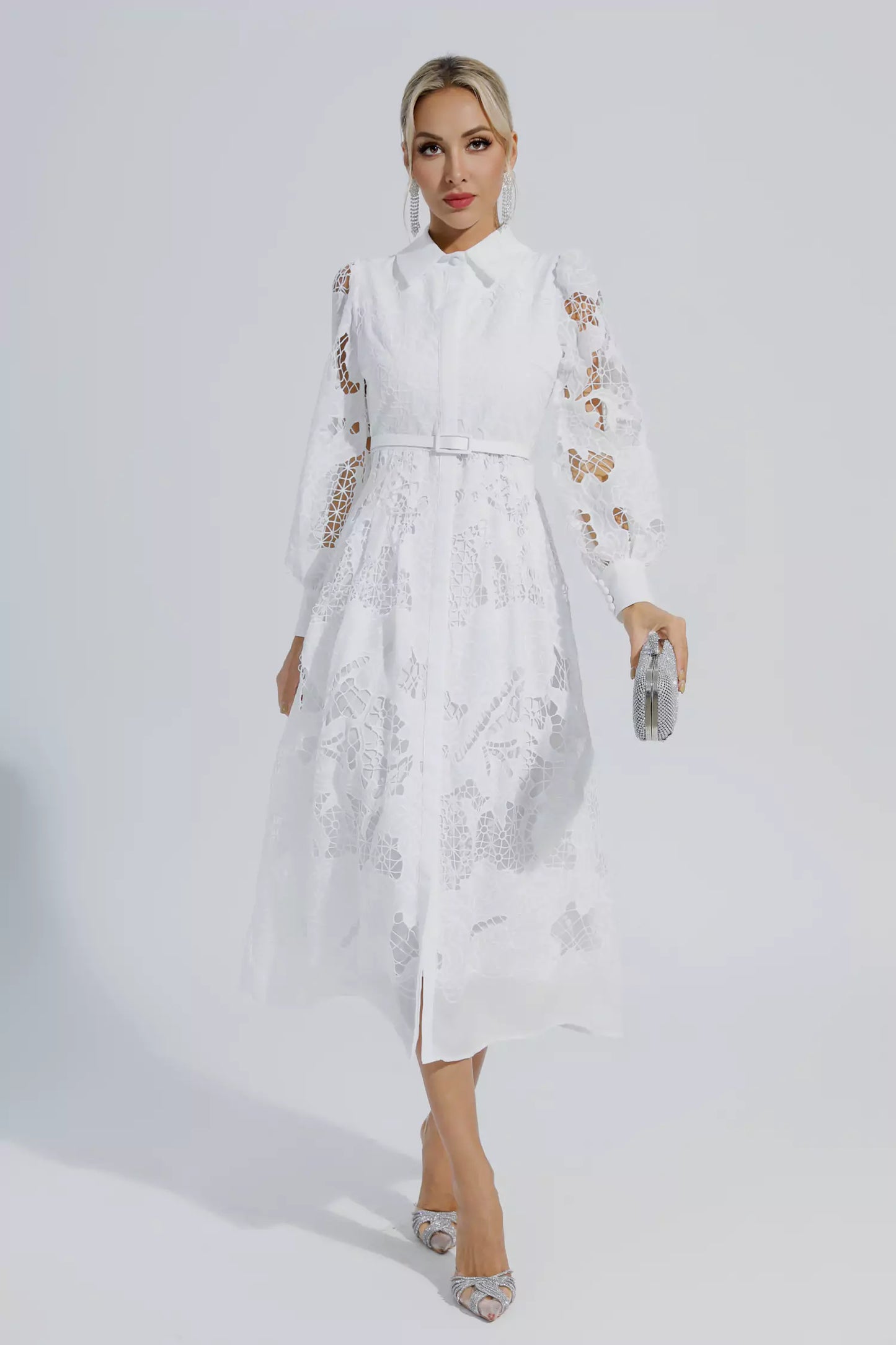 Well Tailored Dress with a Graceful Silhouette