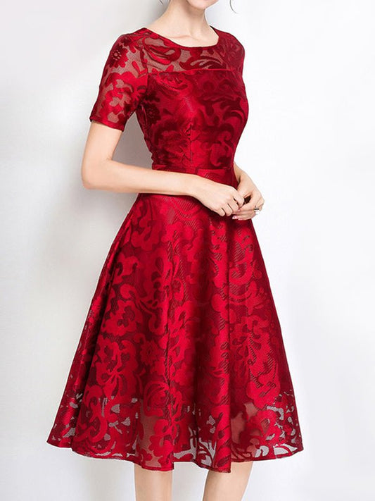 Gracefully Styled Dress for Any Occasion
