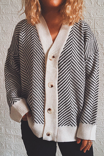 Beautifully Finished Sweater in a Timeless Design