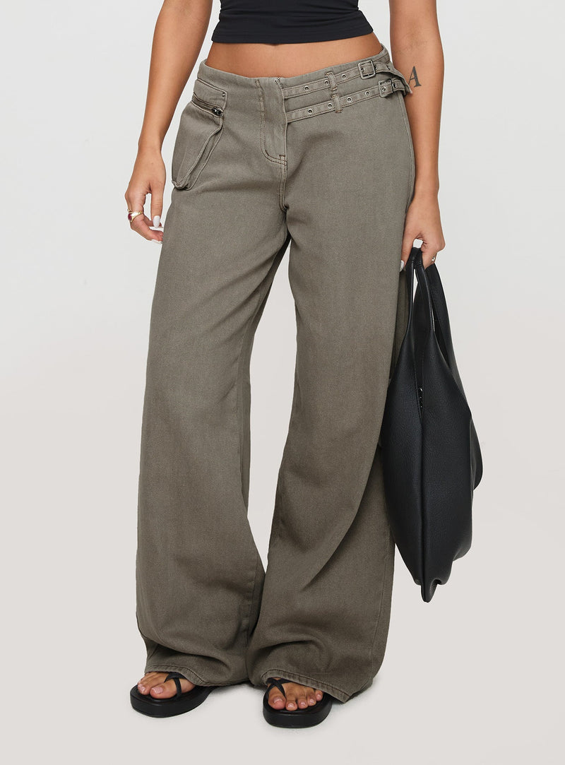 Classic Vintage Garment with a Flattering Fit