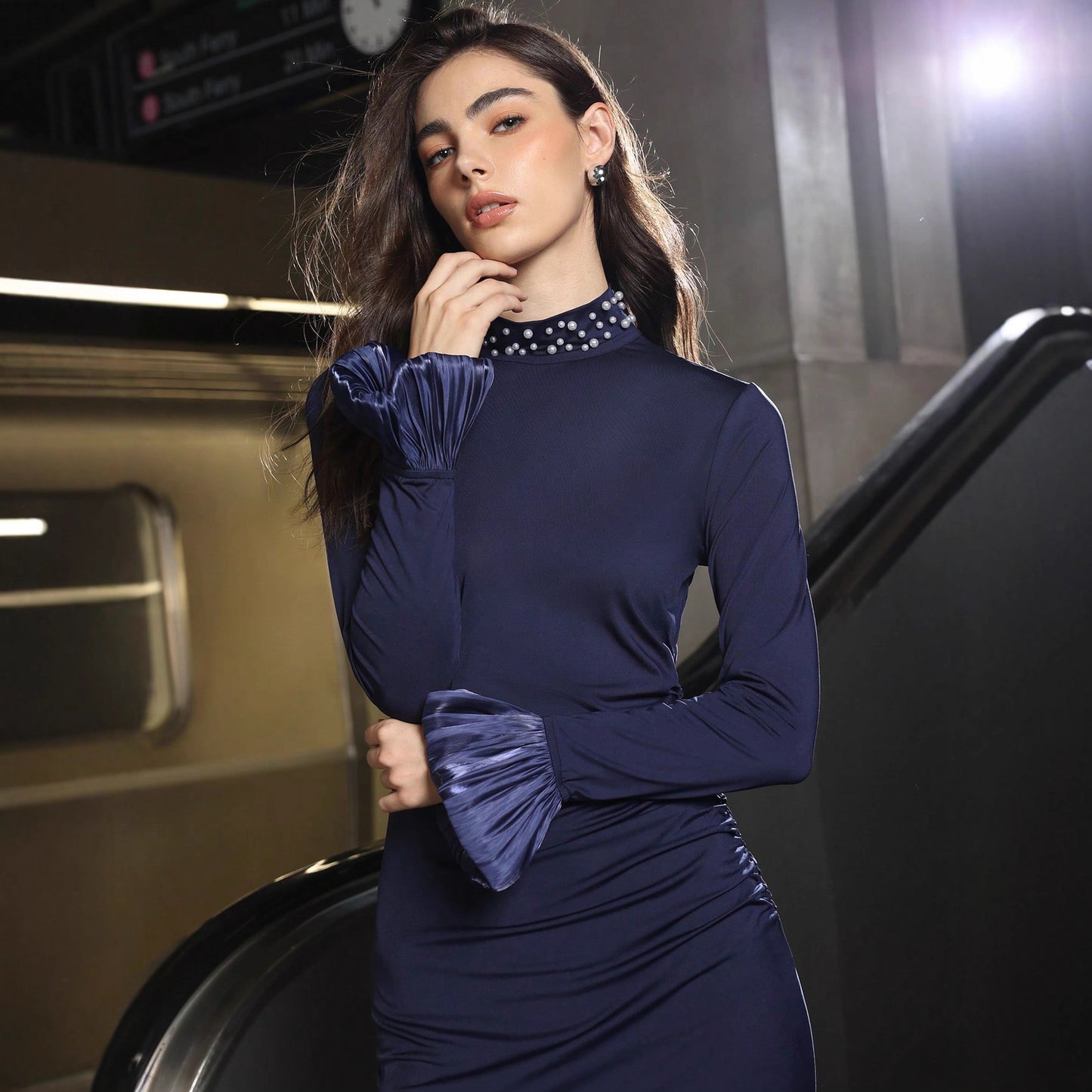 Beautifully Crafted Dress in a Classic Style