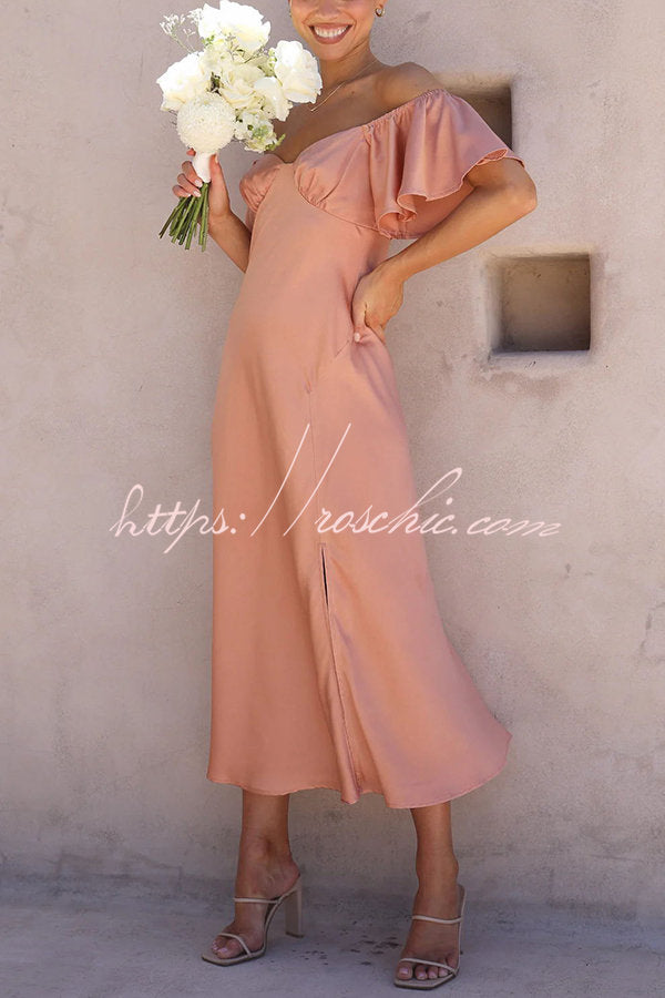 Sophisticated Dress with a Clean Classic Look